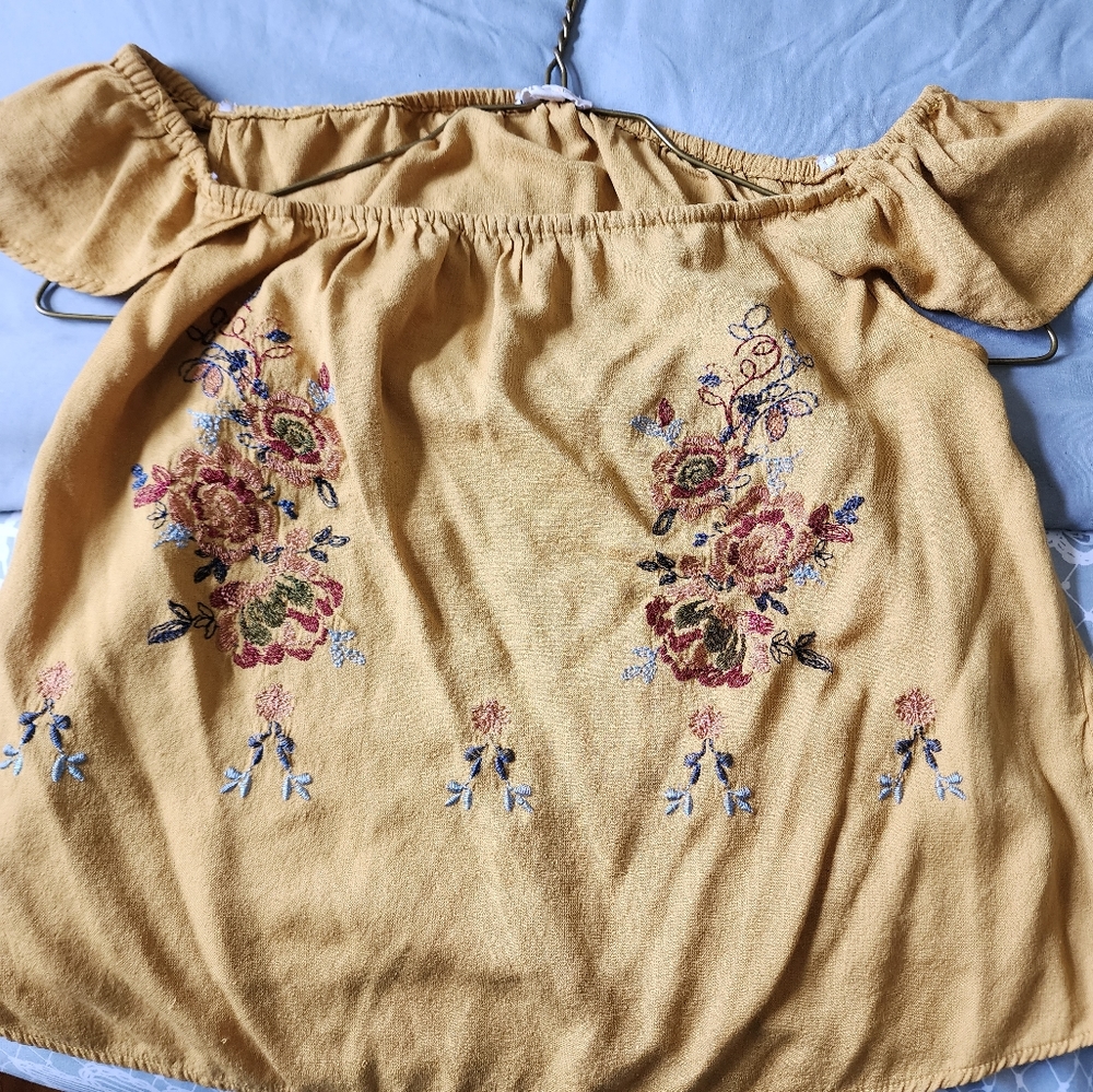 Women's blouse